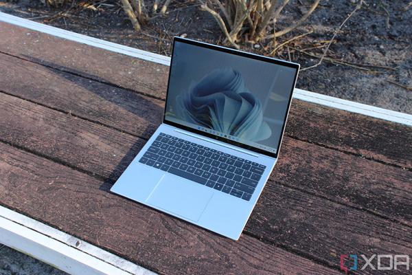 HP Elite Dragonfly G3 vs HP Spectre x360 14: What’s the best 13.5-inch laptop? 
