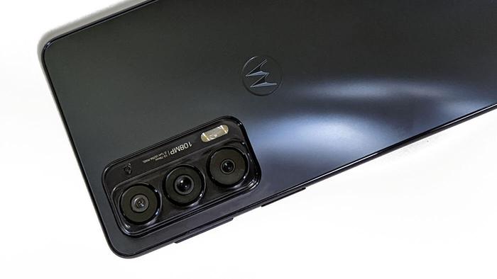 motorola edge 20がヤバい！電池もち発熱問題なし。ミドル最高クラスの処理能力。コレ皆が待ってたスマホだ！