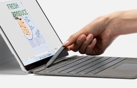 「Surface Pro 8」登場。キーボード変更/新ペン。Thunderbolt 4対応で性能2倍に 