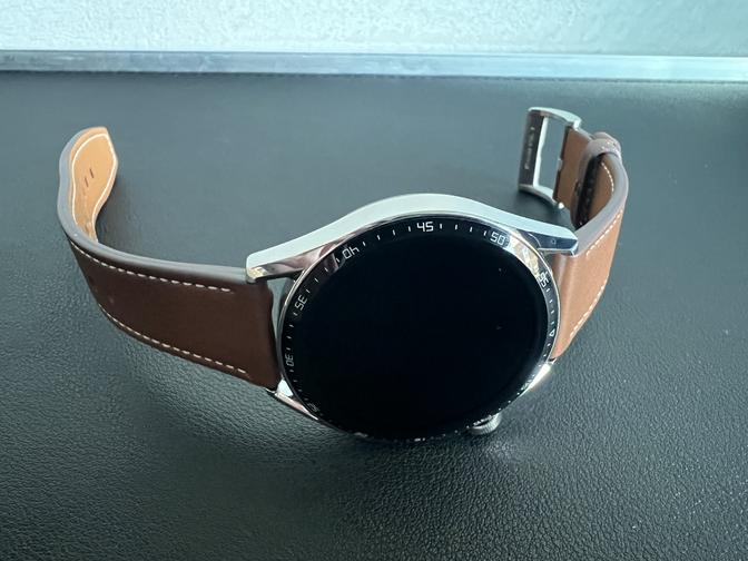 Huawei Watch GT 3 Smartwatch in Review: Classy looks and impressive battery