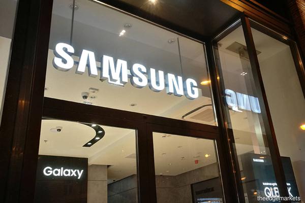 Samsung Elec targets smartphone growth in 2022, sees solid chip demand 
