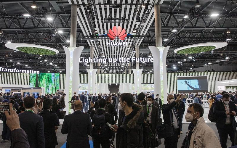 Huawei seeks to 'Light up the Future' at MWC 2022