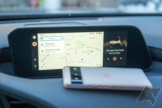 www.androidpolice.com Motorola MA1 review: Get wireless Android Auto the easy way 