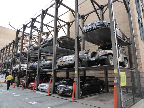 What Parking Shortage? Montreal Driver Just Goes Ahead & Perpendicular Parks Downtown 