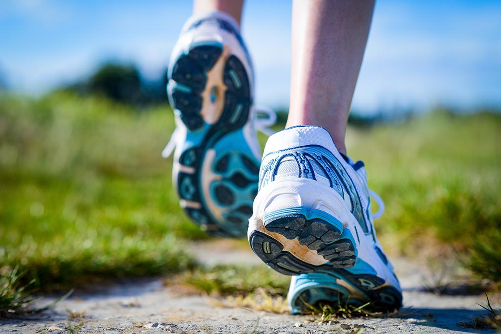 The Best Plantar Fasciitis Shoes, According to Experts 
