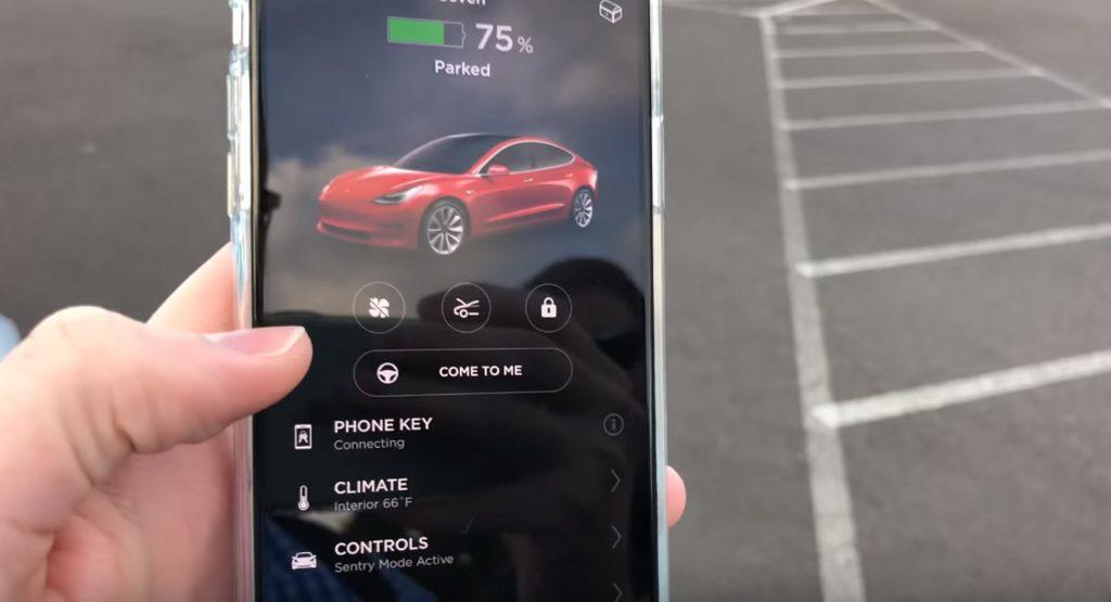 What is Tesla Smart Summon?