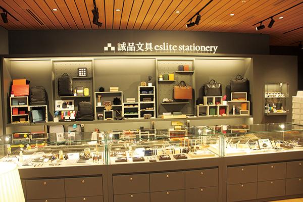 Moleskine held a custom event at a lifestyle store "Seika Life" from Taiwan, and illustrator Walnut participates