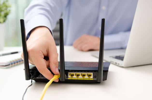 Peel Apart Your ISP’s Router 