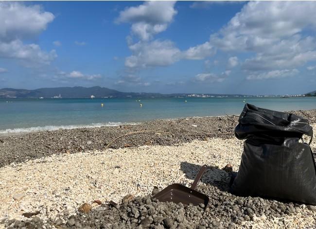 【ザ・リッツ・カールトン沖縄】沖縄の海岸に流れ着いた軽石を除去する環境保全活動、『喜瀬ビーチ軽石クリーンアップキャンペーン』を開始