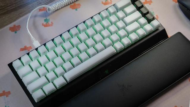 カラフルキーキャップで、キーボードカスタマイズのすすめ 