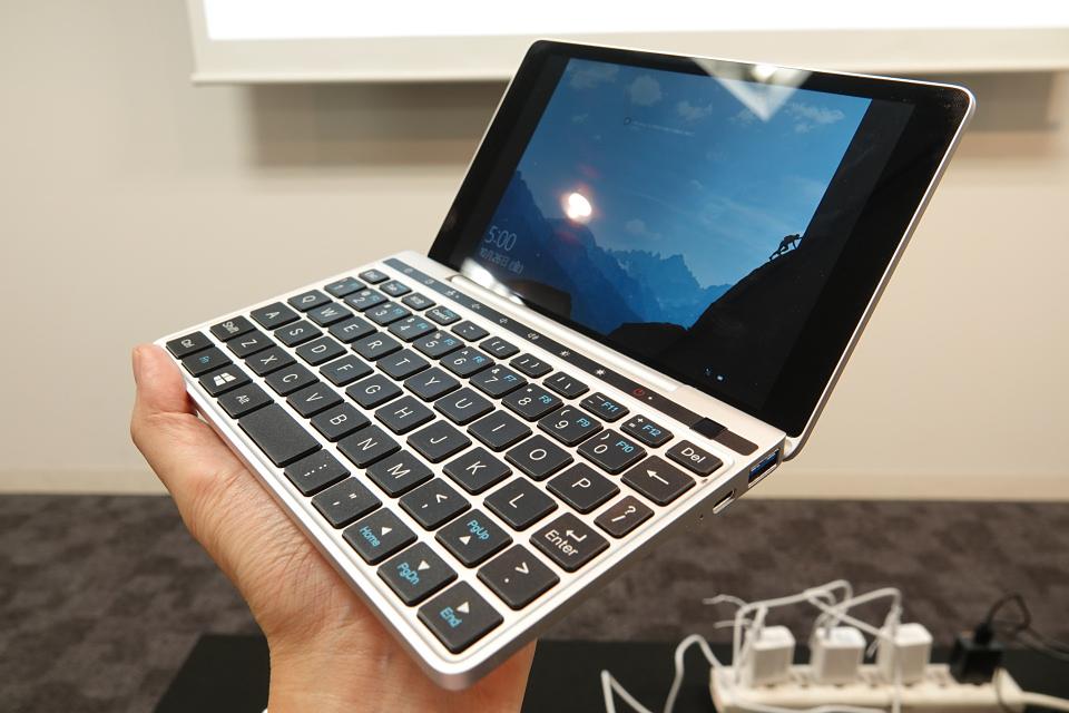 Windows 10搭載7インチウルトラモバイルPC「GPD Pocket2」を写真で紹介！CPUや内蔵ストレージの強化で処理性能が大幅UP。モバイルバッテリーとしても利用可能【レポート】 - S-MAX