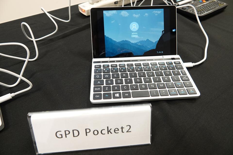 Windows 10搭載7インチウルトラモバイルPC「GPD Pocket2」を写真で紹介！CPUや内蔵ストレージの強化で処理性能が大幅UP。モバイルバッテリーとしても利用可能【レポート】 - S-MAX 