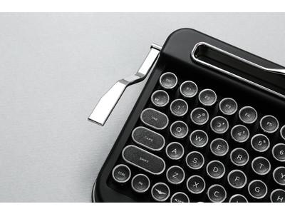 いにしえのタイプライターが現代によみがえる、ワイヤレスキーボード「PENNA KEYBOARD」を発売 企業リリース | 日刊工業新聞 電子版