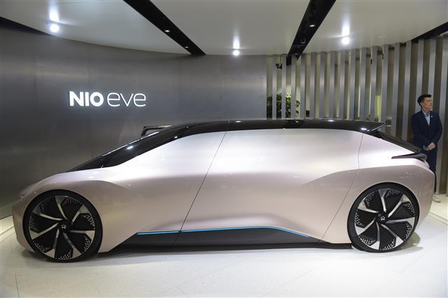 Nio is reportedly getting into the business of making smartphones 