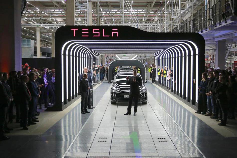 Dancing Elon Musk hands drivers first Teslas from Germany’s new gigafactory Most Read 