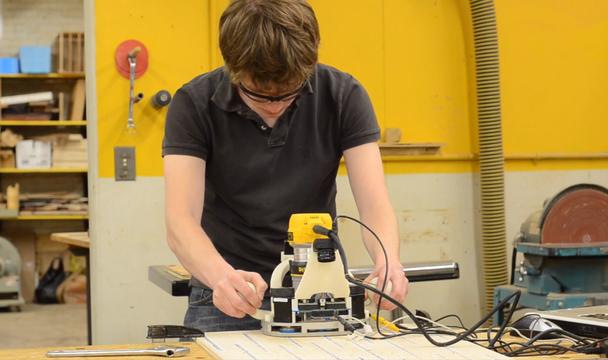 MIT’s Smart Handheld Woodworking Tool Makes Precise Cuts Automatically 