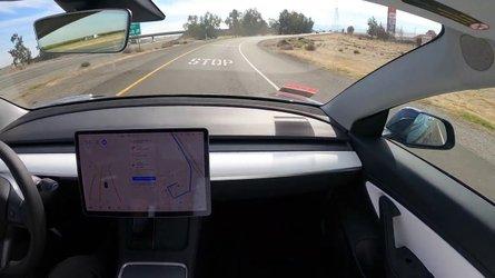 Tesla’s Camera-Based Driver Monitoring Fails to Keep Driver Attention on the Road, CR Tests Show 