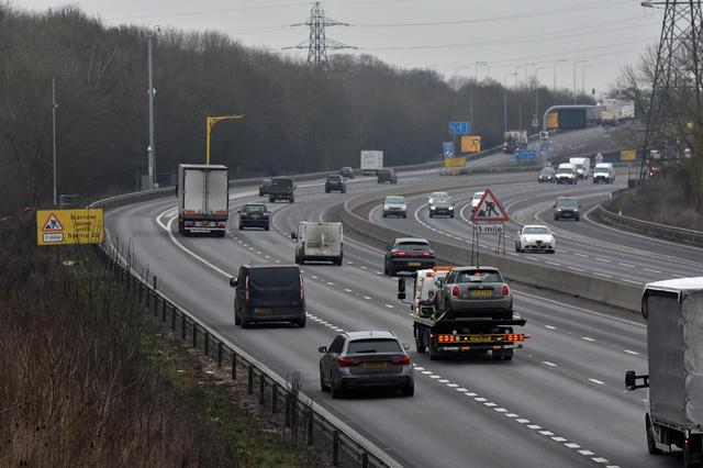M4 closures this weekend near Slough as smart motorway works continue 