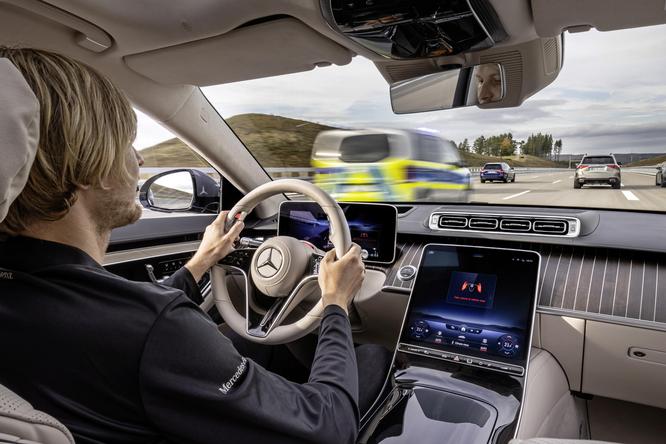 Mercedes-Benz becomes world's first to get Level 3 autonomous driving approval 