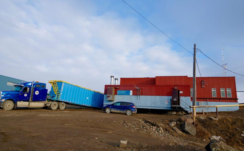 Maintenance led to new water tank contamination, City of Iqaluit says 
