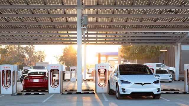 Tesla unveils Supercharger station built in only 8 days thanks to new pre-fabricated system Guides 