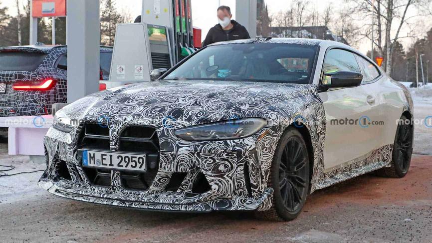 BMW M4 CSL Review: feature rear-wheel drive, automatic gearbox