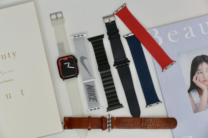 How to build a fun and varied Apple Watch band collection