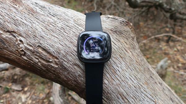 Diggro D106 hands on: A low-cost smartwatch with full featured Android apps 