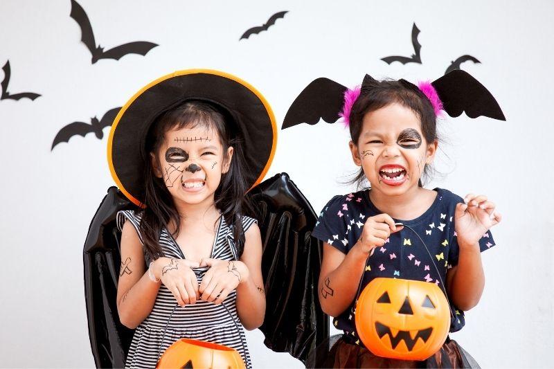 14 Terrifyingly Arty Ways to Celebrate Halloween
