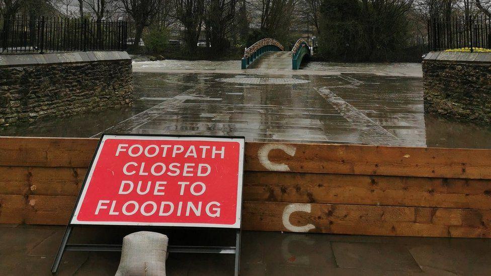 Derbyshire flooding as water levels expected to keep rising 