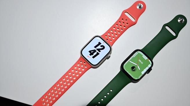 Hands on: Should you buy the Nike or standard aluminum Apple Watch Series 7