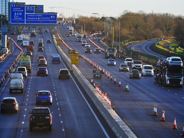 Overnight M4 weekend closures near Slough as smart motorway works continue 