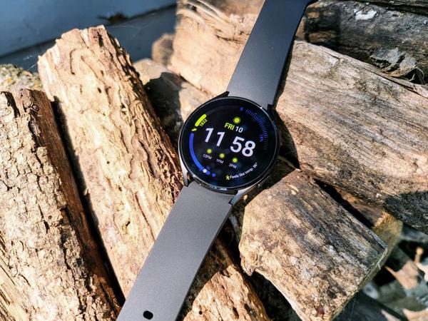 How to properly clean your Samsung Galaxy Watch 4
