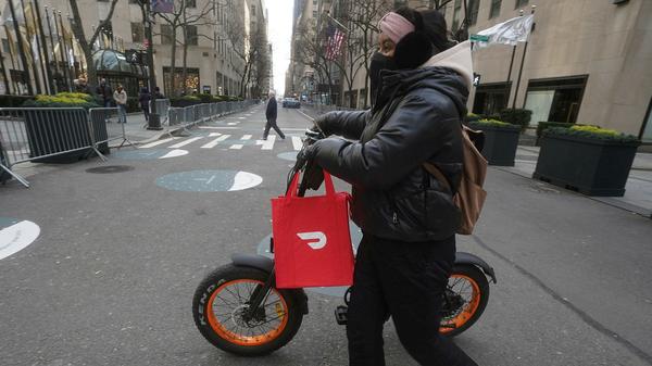 DoorDash and Uber face full-time gigs