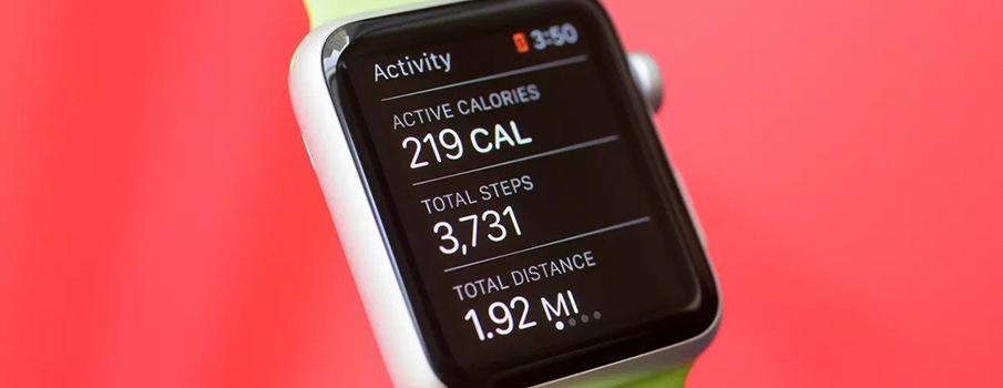 How do wearable fitness trackers measure steps? 
