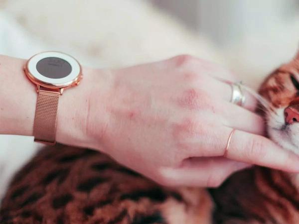 Rose gold smartwatches for women that combine tech & style