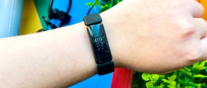 What are the cheapest fitness tracker? 