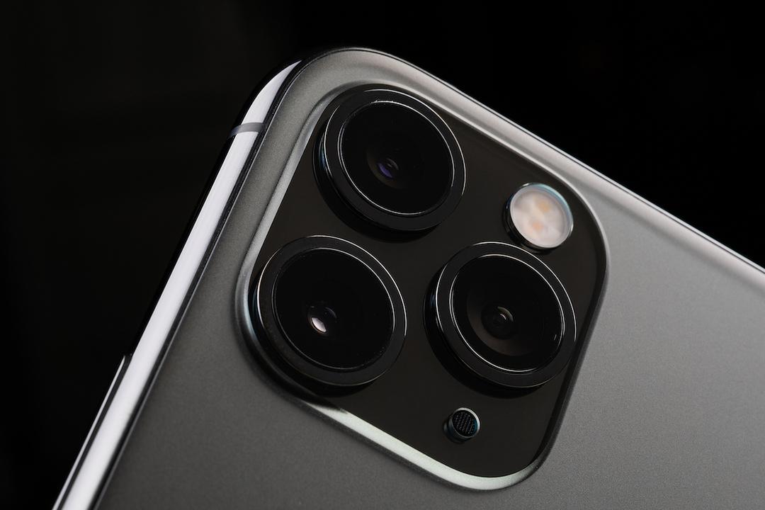 iPhone 15 Pro, subject closer with 5x optical zoom?