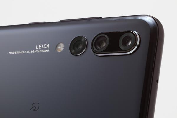 Equipped with Huawei Leica triple camera!Use the transcendental camera "HUAWEI P20 Pro"!