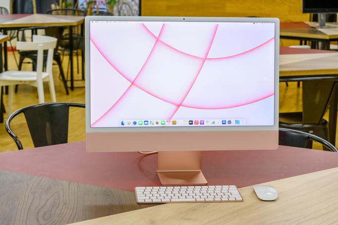 Review the latest "iMac" in all seven colors. She's so cute!