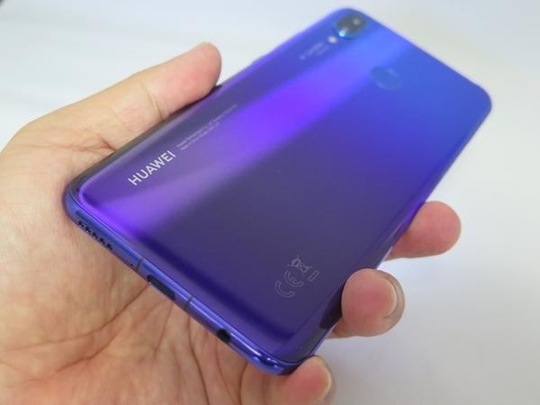 "HUAWEI nova 3" that feels cheap in the 50,000 yen range with double -sided 2 -lens cameras compatible with HUAWEI AI