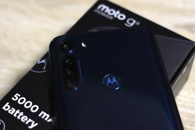 モトローラの大容量5000mAhバッテリー搭載のSIMフリースマホ「moto g8 power」をファーストインプレッション！外観などを紹介【レビュー】 - S-MAX