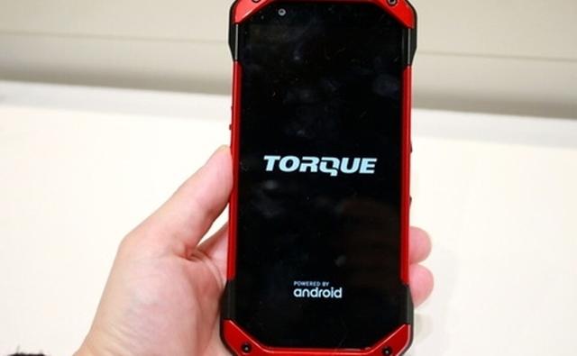 Introduce the tough guy mobile phone "TORQUE5G" for au through photos and videos! Check functions and dedicated peripherals such as Coleman models and general-purpose cameras report-S-MAX