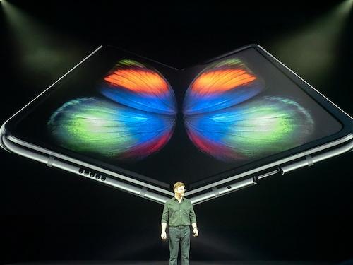 Folding smartphone & tab "GALAXY FOLD", the presentation report that thought it would be changed