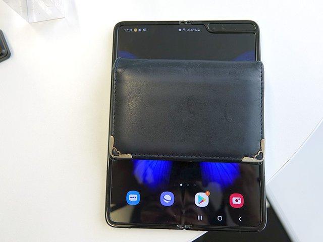 折りたためるスマホ「Galaxy Fold」、auから10月25日発売 - PHILE WEB 