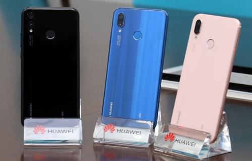 「HUAWEI P20 lite」レビュー - 実用性にこだわった作りに好感触 