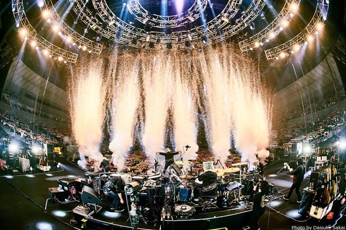 MAN WITH A MISSION、約2年ぶりのアリーナ・ツアー収録した映像作品集『Wolf Complete Works Ⅶ ～Merry-Go-Round Tour 2021～』リリース決定。「Thunderstruck」ライヴMVも公開