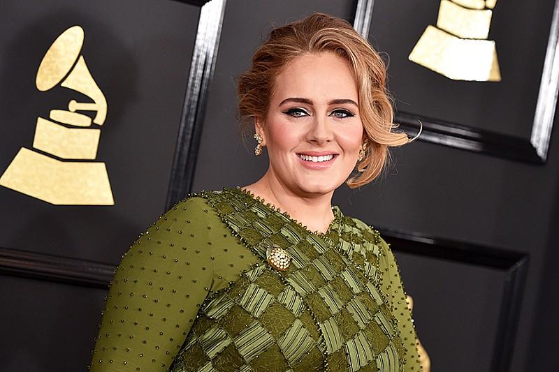 Adele's ticket sales of U.S. Las Vegas permanent performance are postponed due to Amazon's server failure