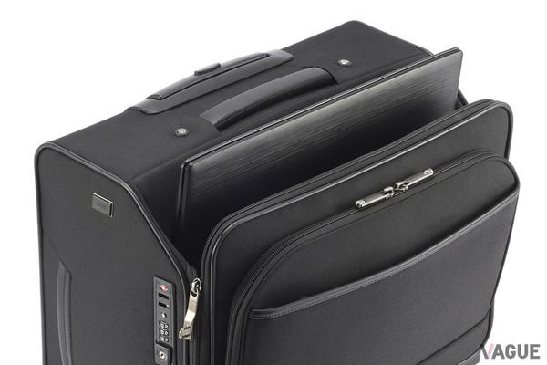 作業に欠かせないパソコンも“ちょい開け”で取り出せる！ 出張シーンに特化した進化形ビジネスキャリー 