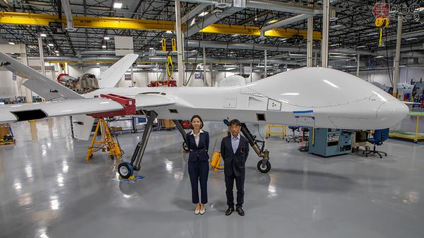 Two former Maritime Self-Defense Force officers, made in the USA To the operator of the large unmanned aerial vehicle 